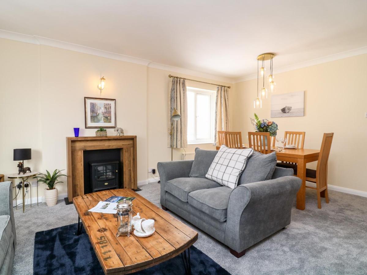 Apartment 2 Chapelstones *