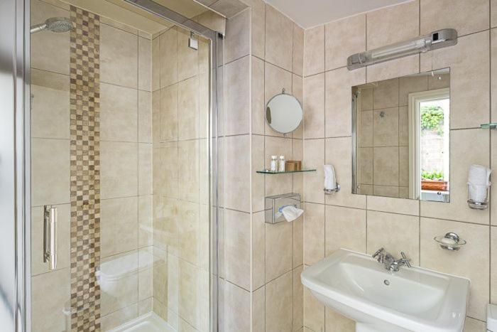 Holiday home 4 Bed - Torquay