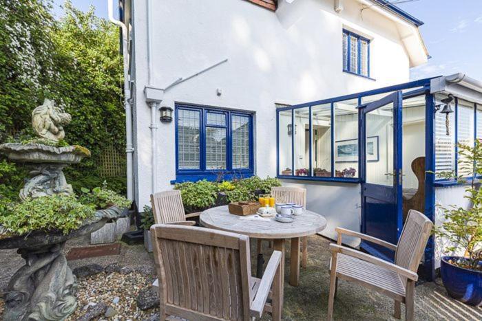 4 Bed - Holiday home *
