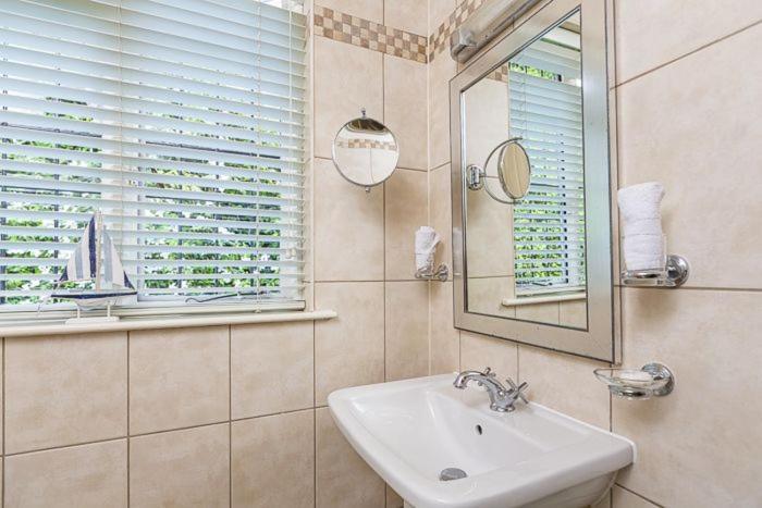 4 Bed -