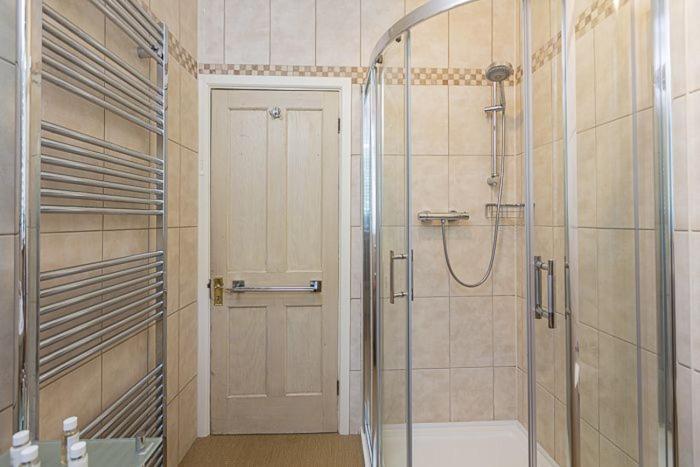 4 Bed - Holiday home Torquay