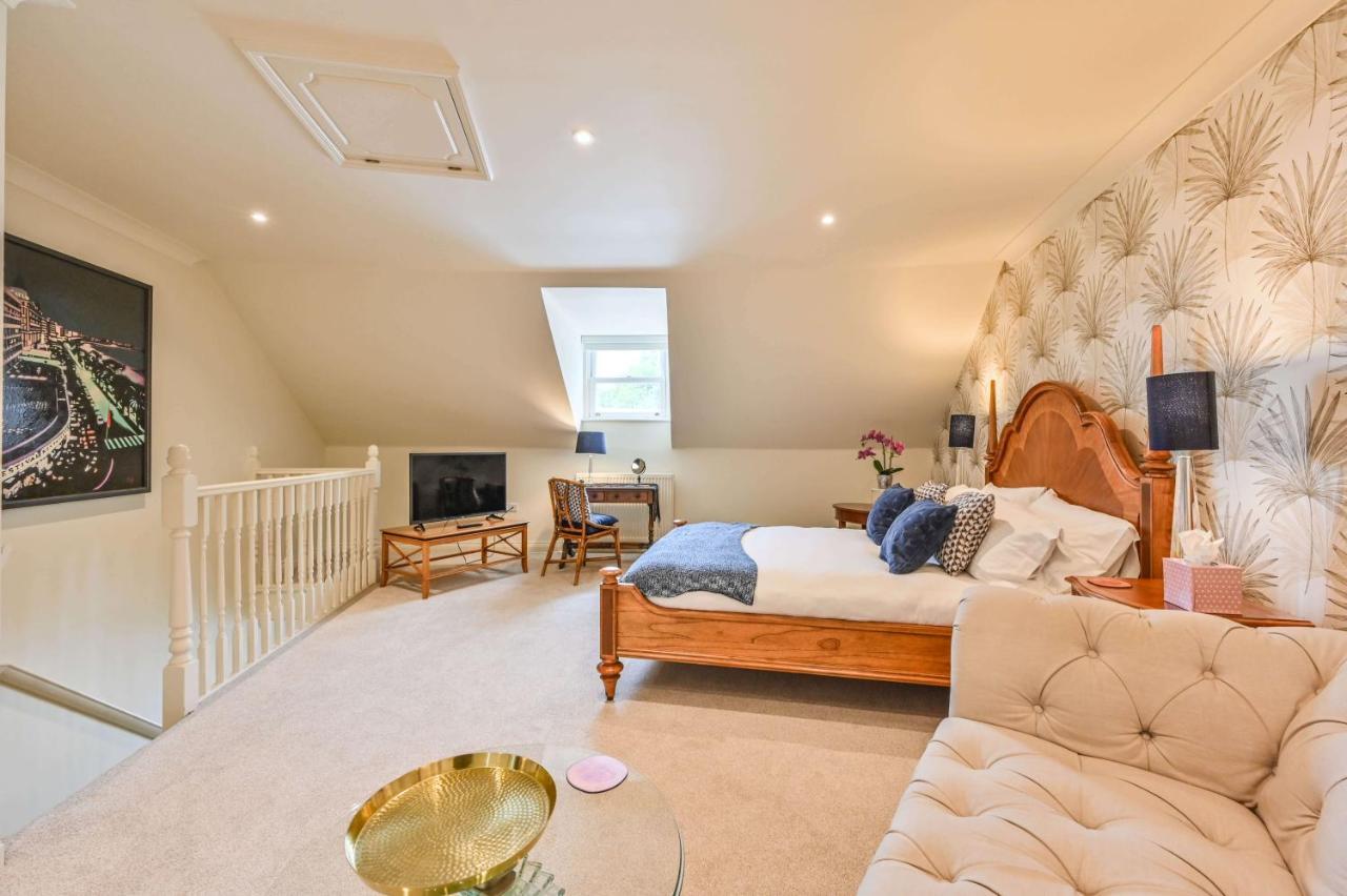 Holiday home Lisburne Place - Luxury Three Bedroom Town House