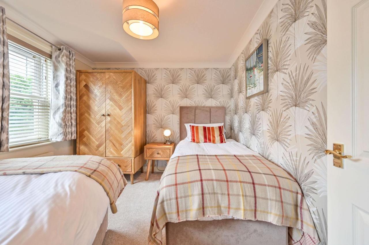 Holiday home Lisburne Place - Luxury Three Bedroom Town House