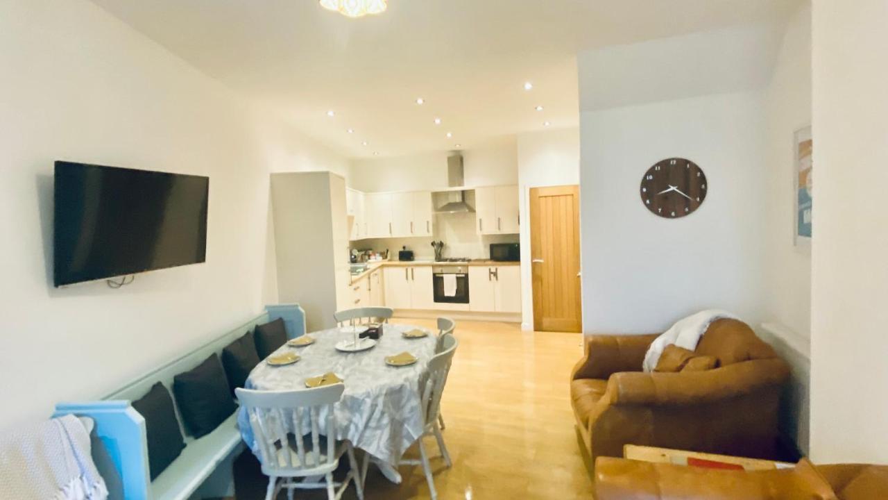 Holiday home The Bonting Beautiful Three Bed Townhouse Near Harbour And *