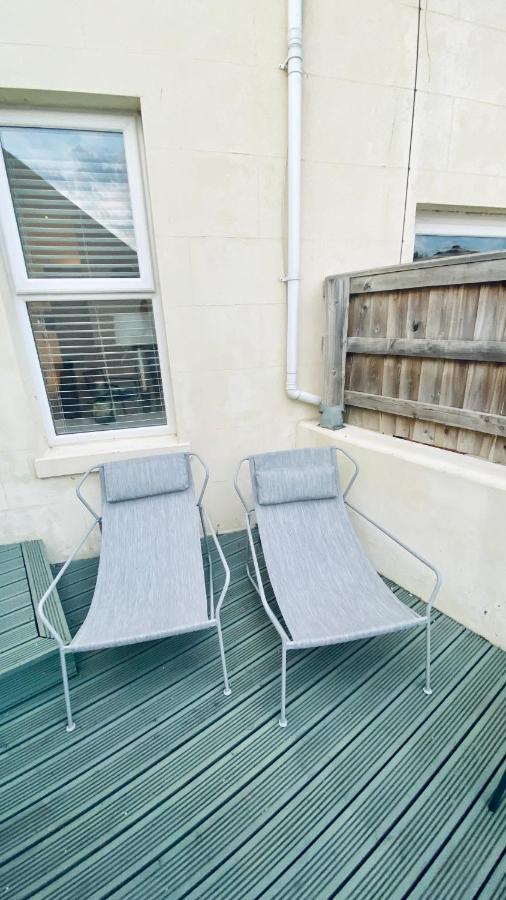 The Bonting Beautiful Three Bed Townhouse Near Harbour And Holiday home Torquay