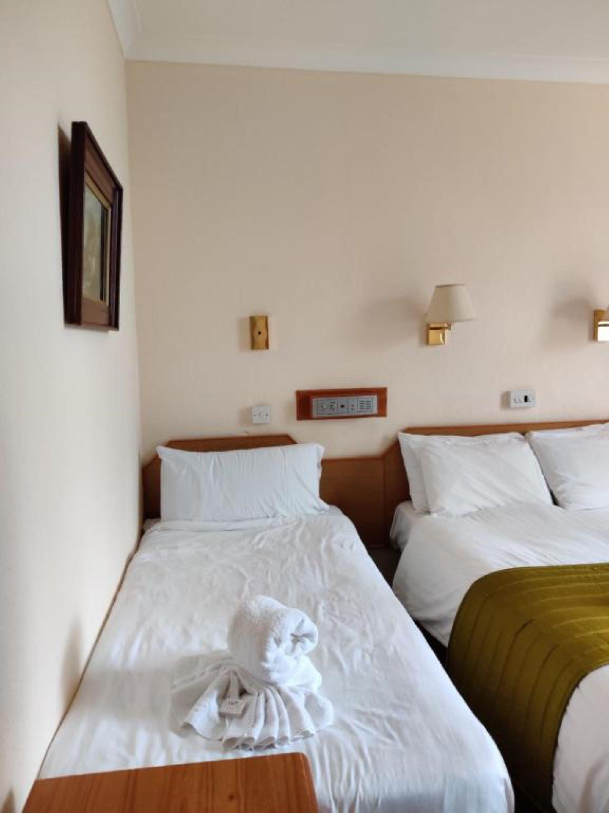 Inglewood Palm Hotel, Abbey Sands