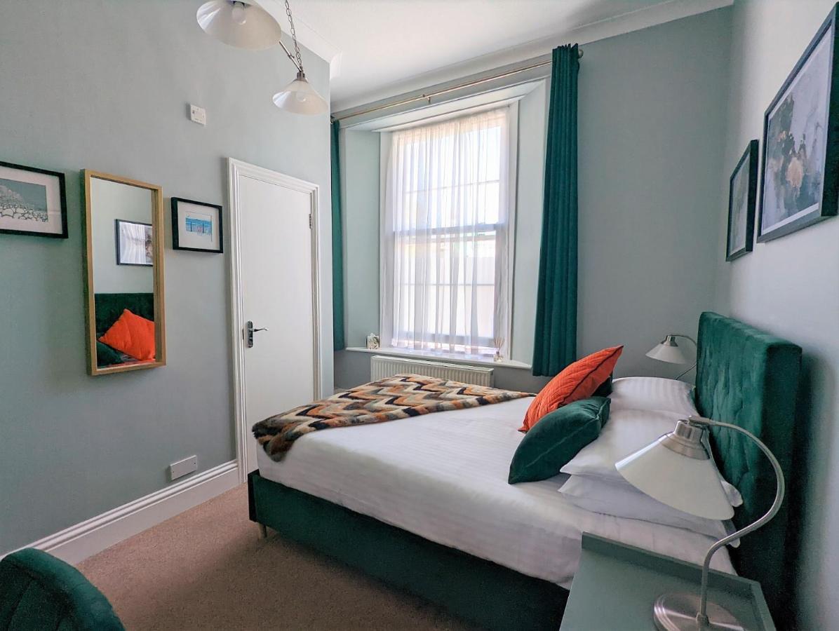 Marina 4* Torquay