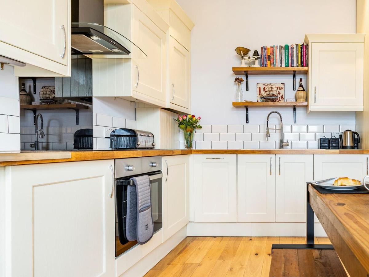 7 Alexandra Holiday home