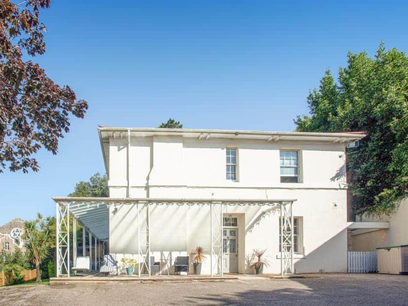 Glenthorne Villa *