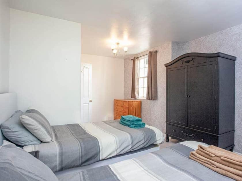 Glenthorne Villa *