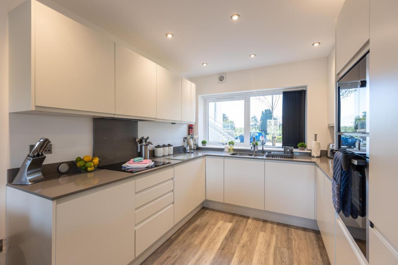 Rutland Heights: Coastal Retreat With Sea Views And Ev Charging * Torquay