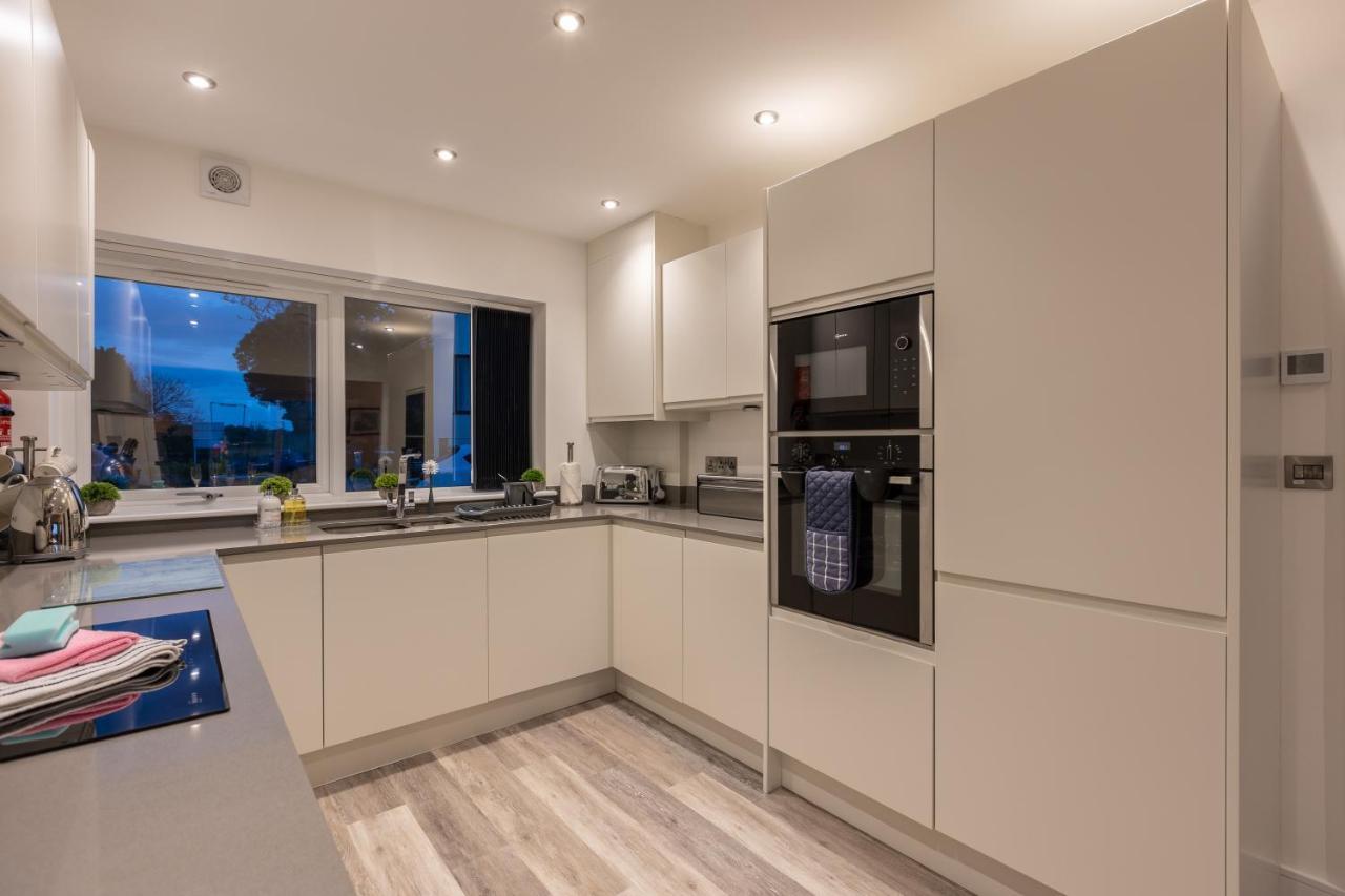 Holiday home Rutland Heights: Coastal Retreat With Sea Views And Ev Charging Torquay