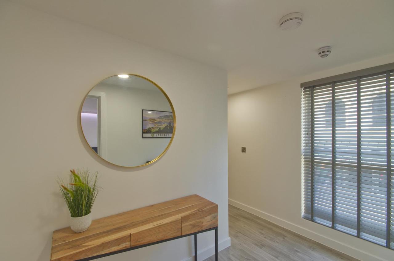 Apartment Marina Walk: Luxe Coastal Near Marina *