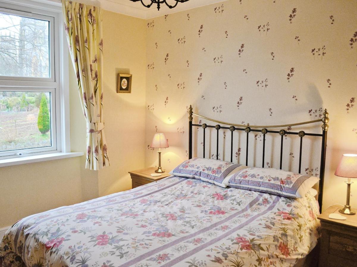 Molly's - 28250 Holiday home *