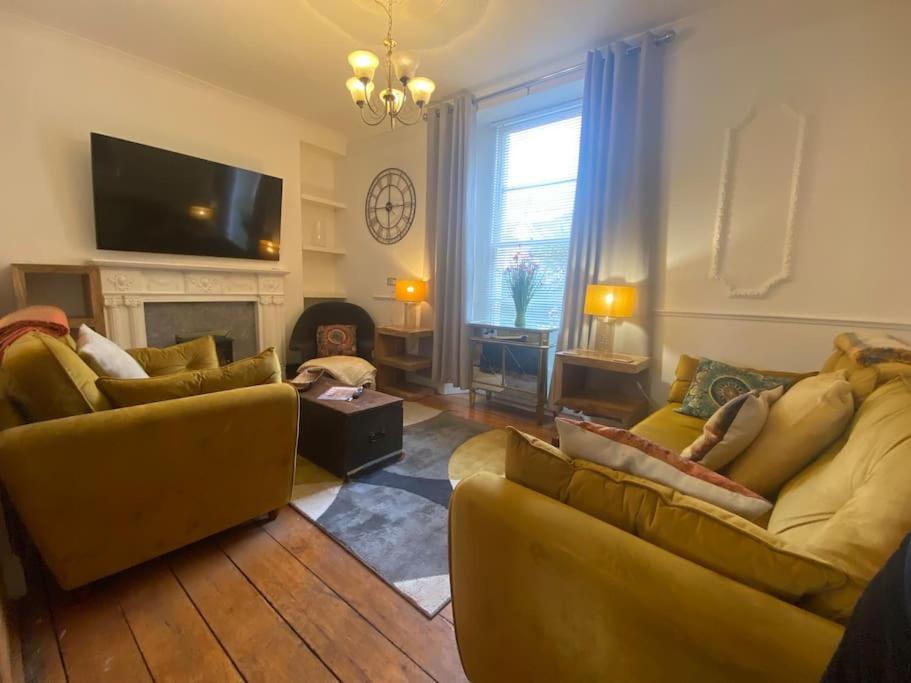 Holiday home Four-tunes Just 2 Mins Walk From Harbour *