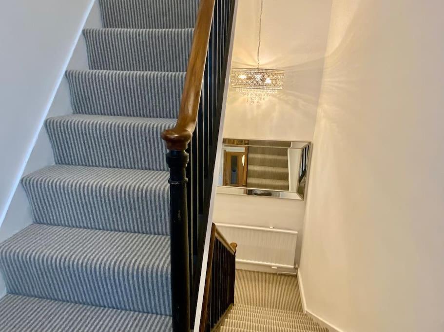 Four-tunes Just 2 Mins Walk From Harbour Holiday home *
