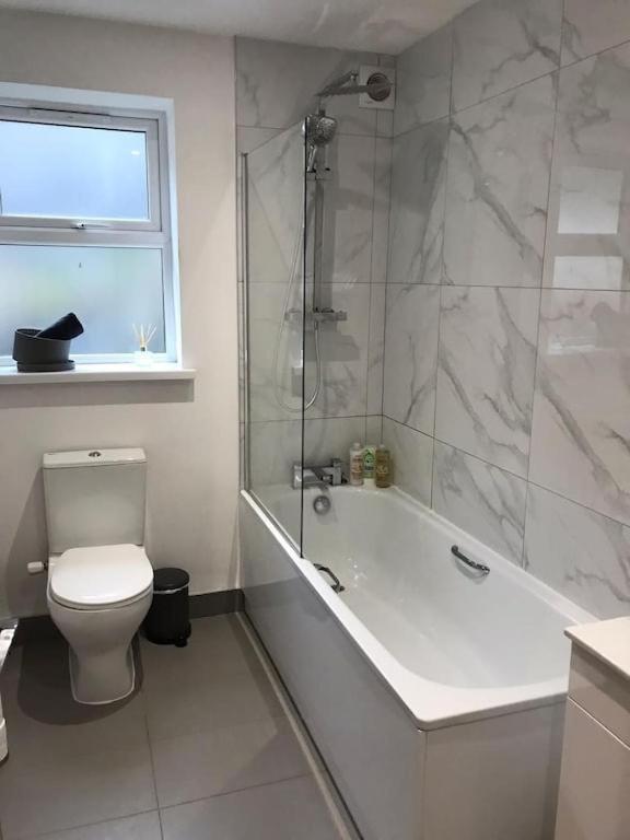 Ella Court Devon Apartamento *