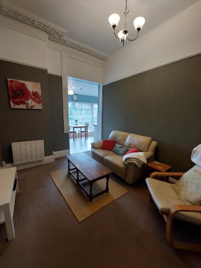 Abbey View Flats Apartment *