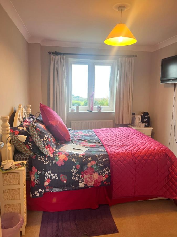 Homestay Halekulani Devon *