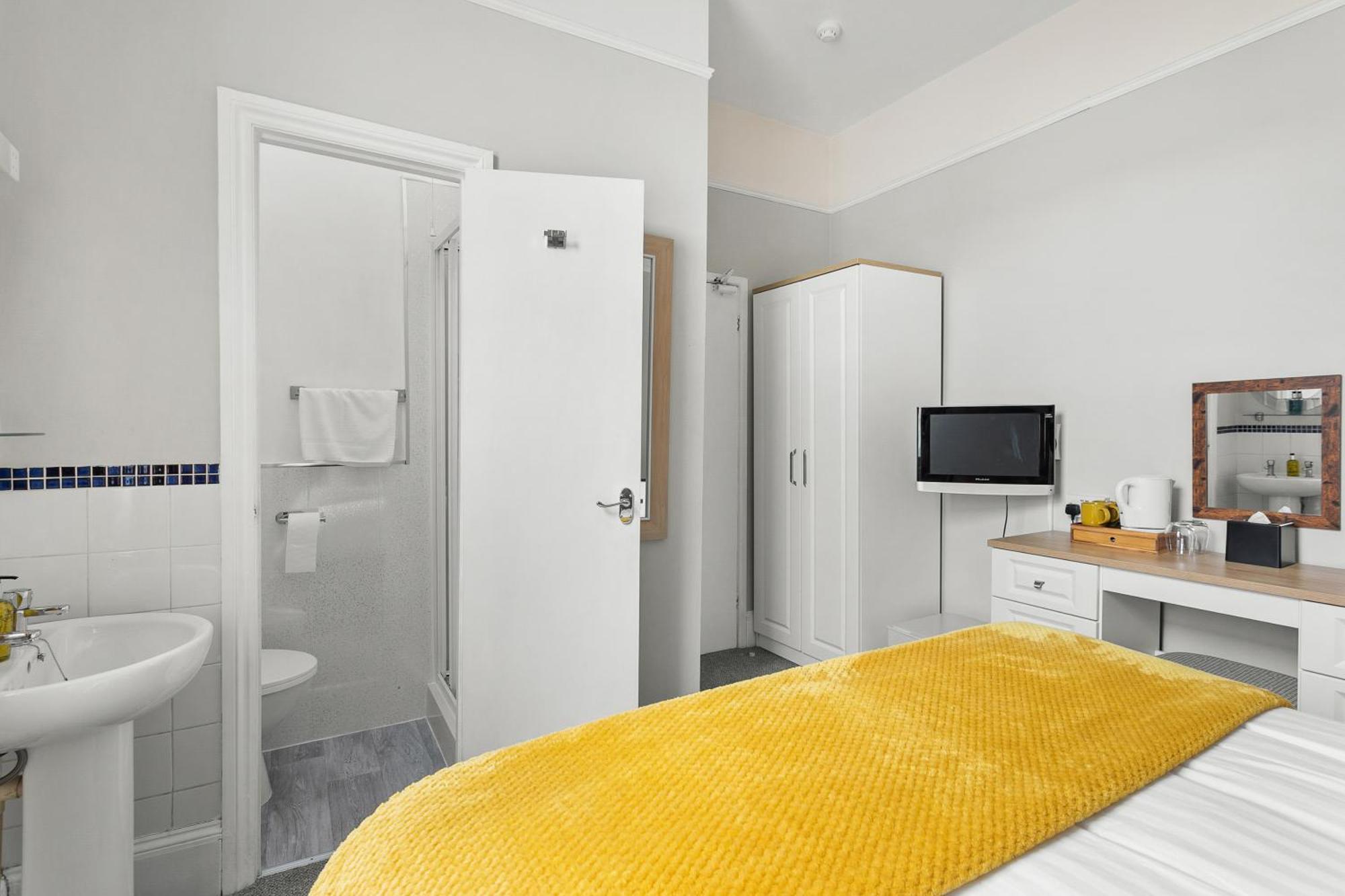South View Guest house 4*