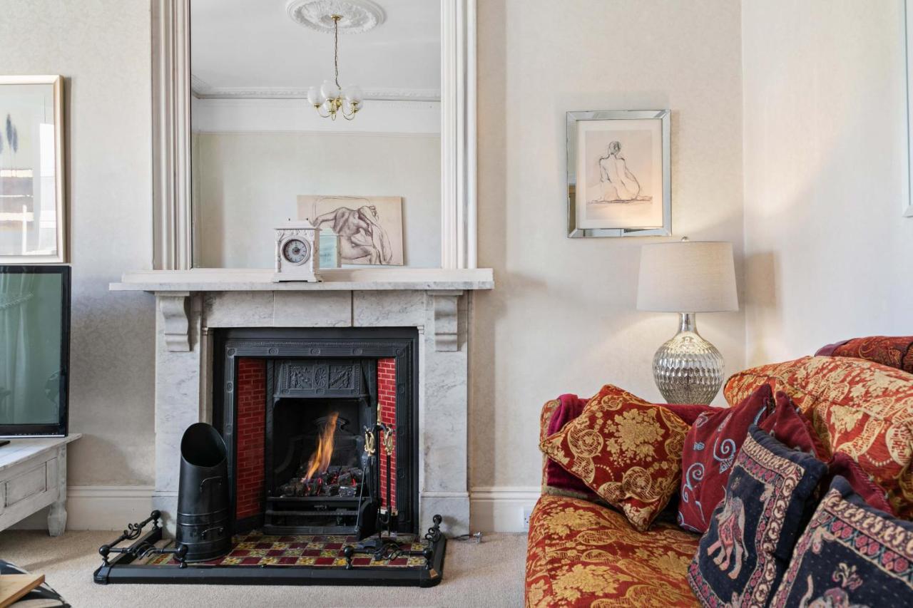The Birches - Large Victorian Villa, Torquay