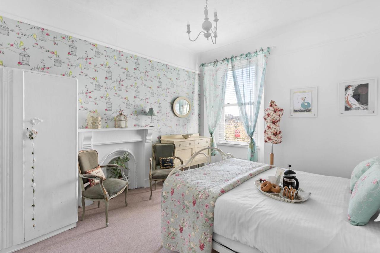 The Birches - Large Victorian Villa, Holiday home *
