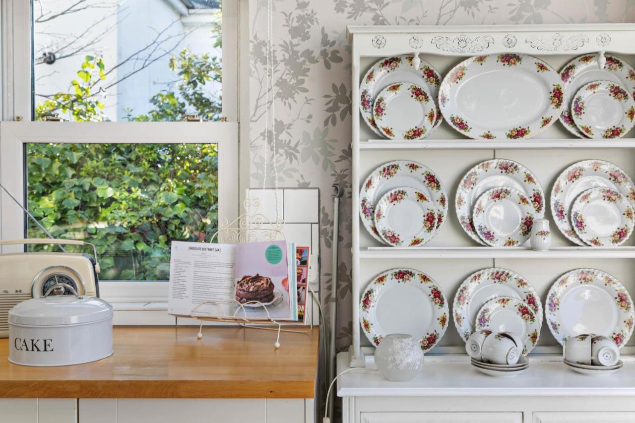 The Birches - Large Victorian Villa, Holiday home Torquay