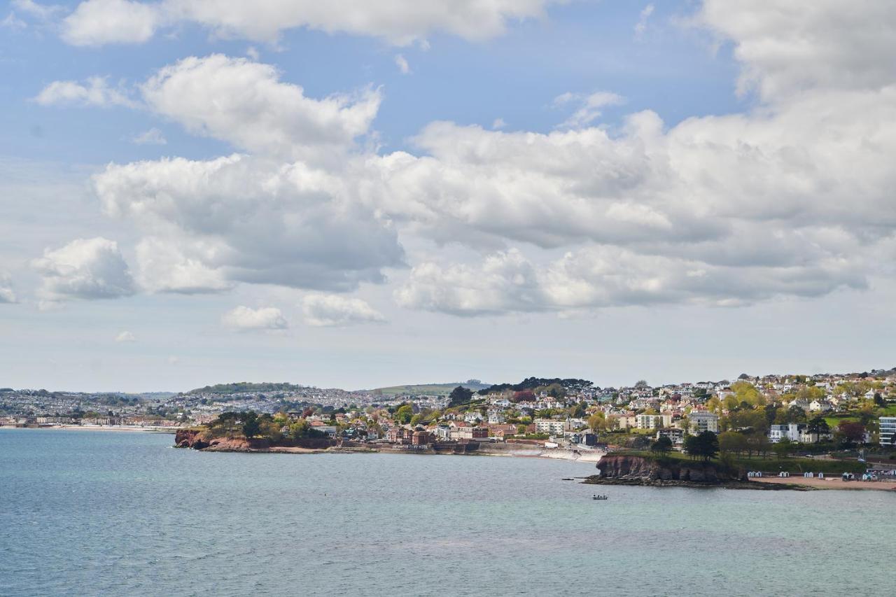 The Birches - Large Victorian Villa, Torquay
