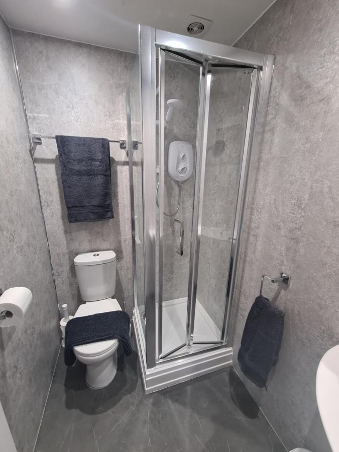 Meadowside Apartment *