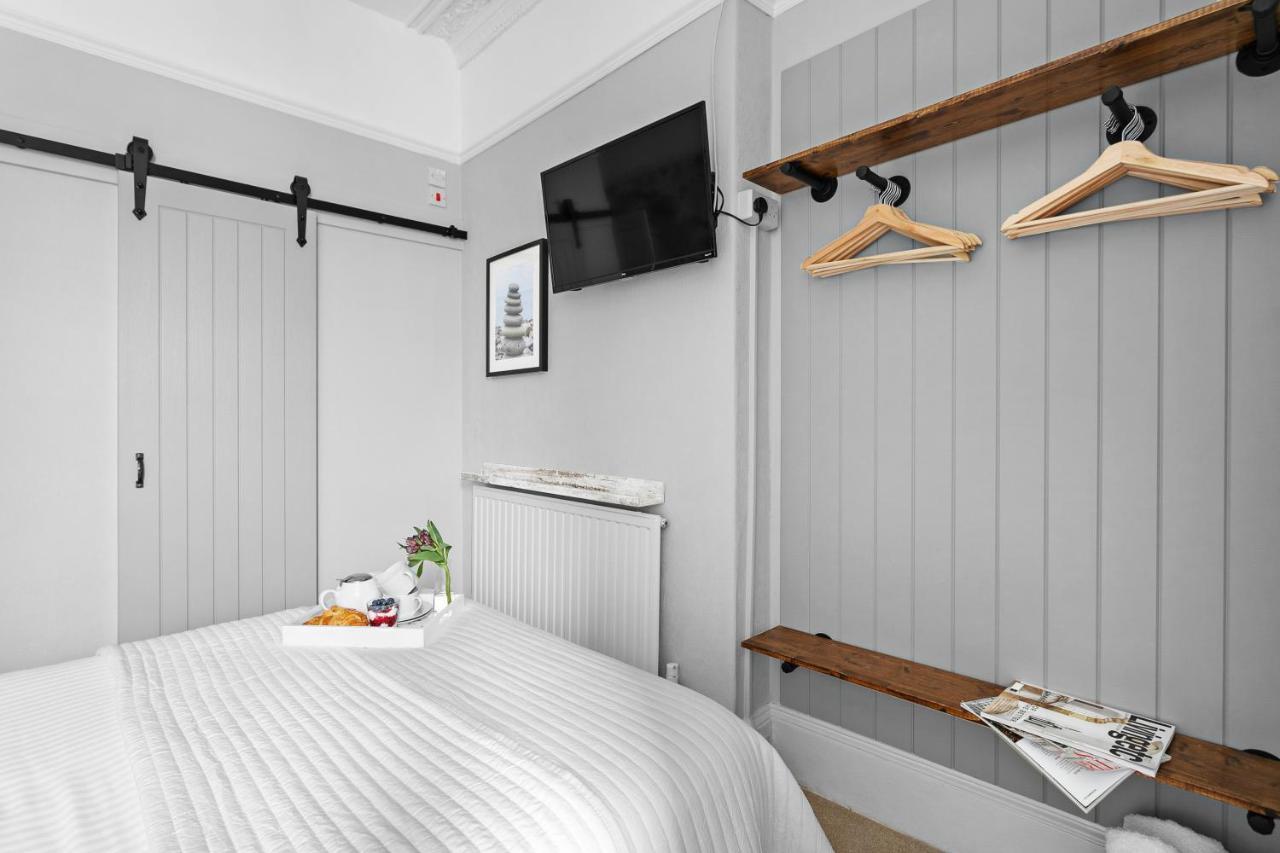 Sandway House Guest house 4*
