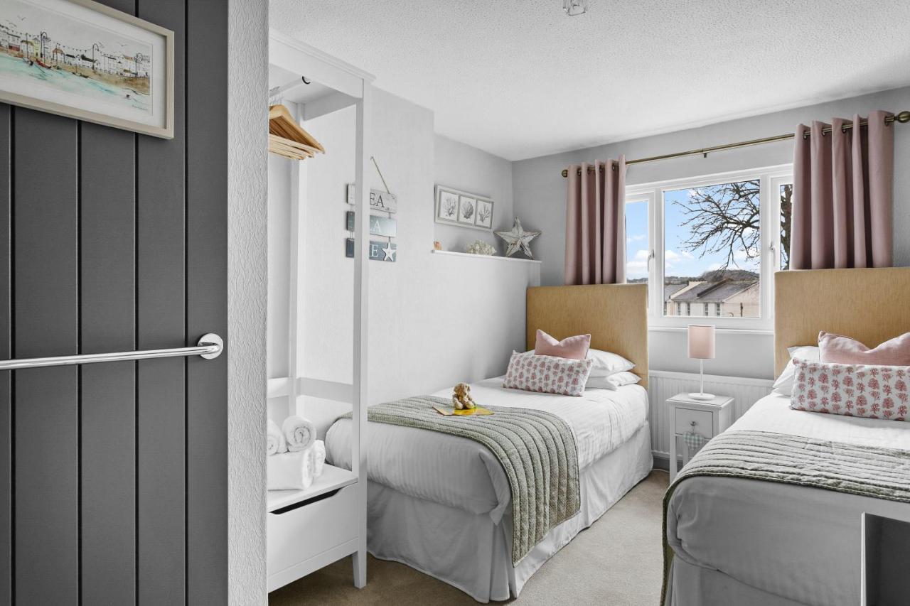 Sandway House 4*