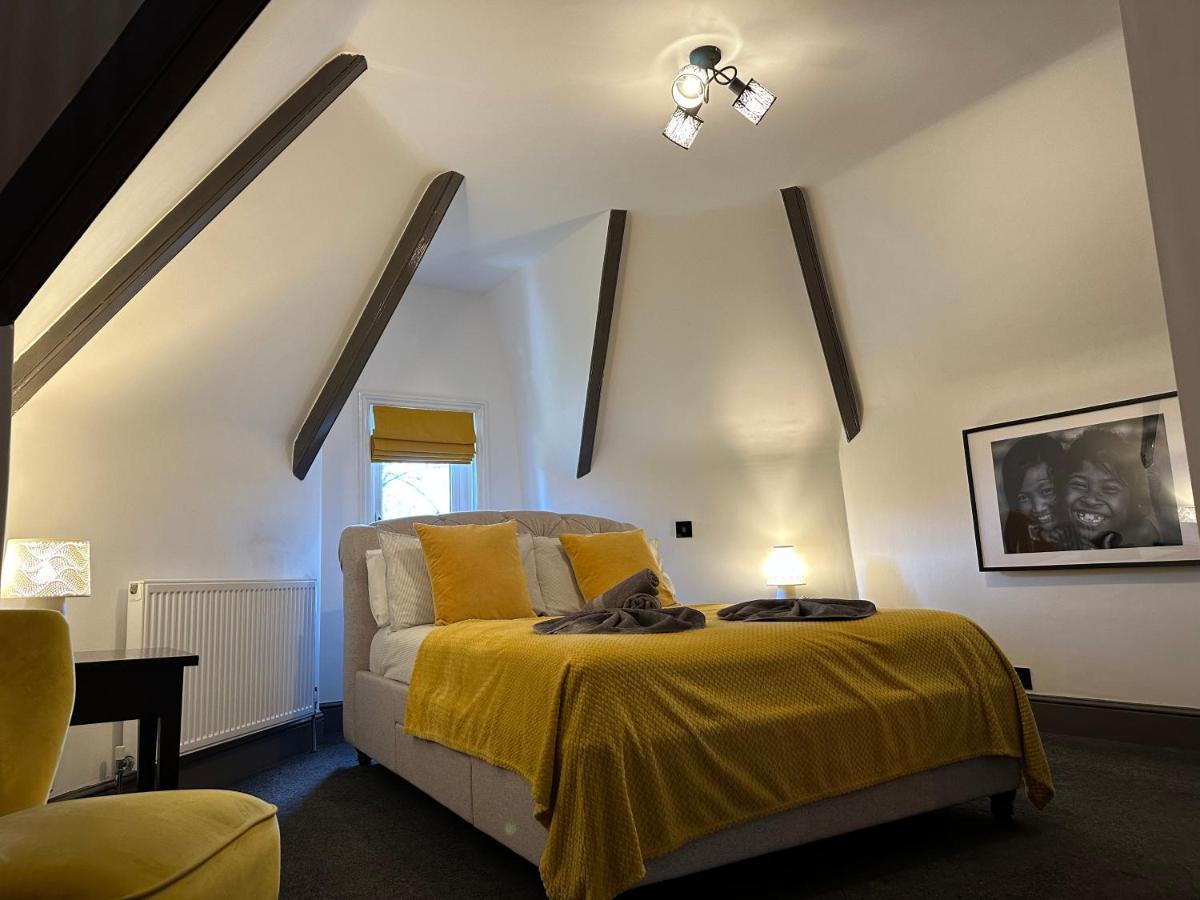 Apartment Corner - No.5 Walls Hill