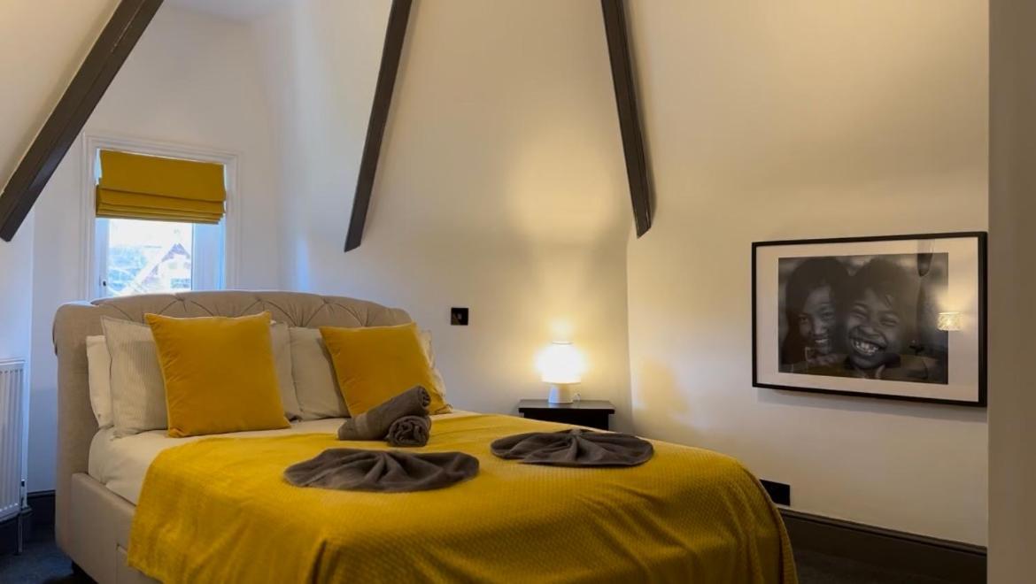 Apartment Corner - No.5 Walls Hill