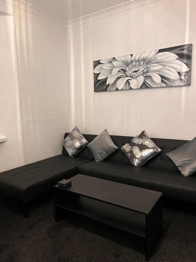 Sandy Toes : Relaxing Contemporary Victorian 10 Mins To Beach Apartment