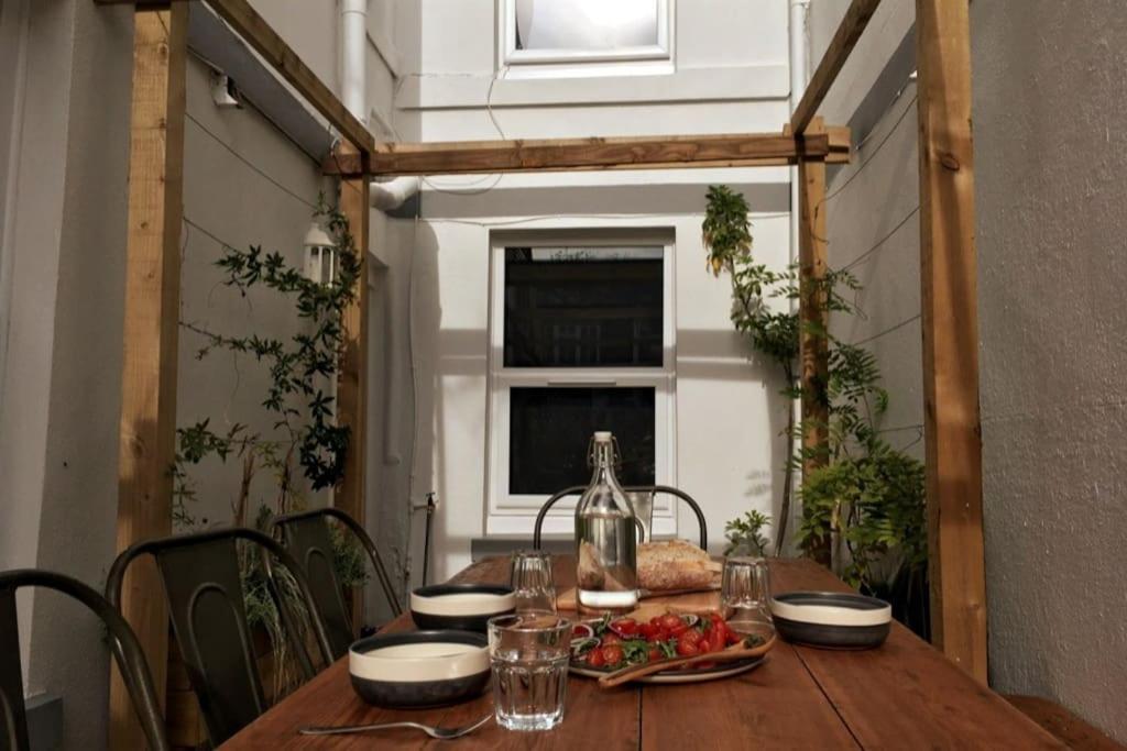 Casa de férias Berachah - Garden With Hot Tub Sleeps 6 *