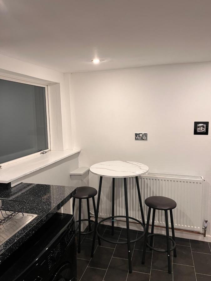 Apartment Sandy Toes : Relaxing Contemporary Victorian 10 Mins To Beach