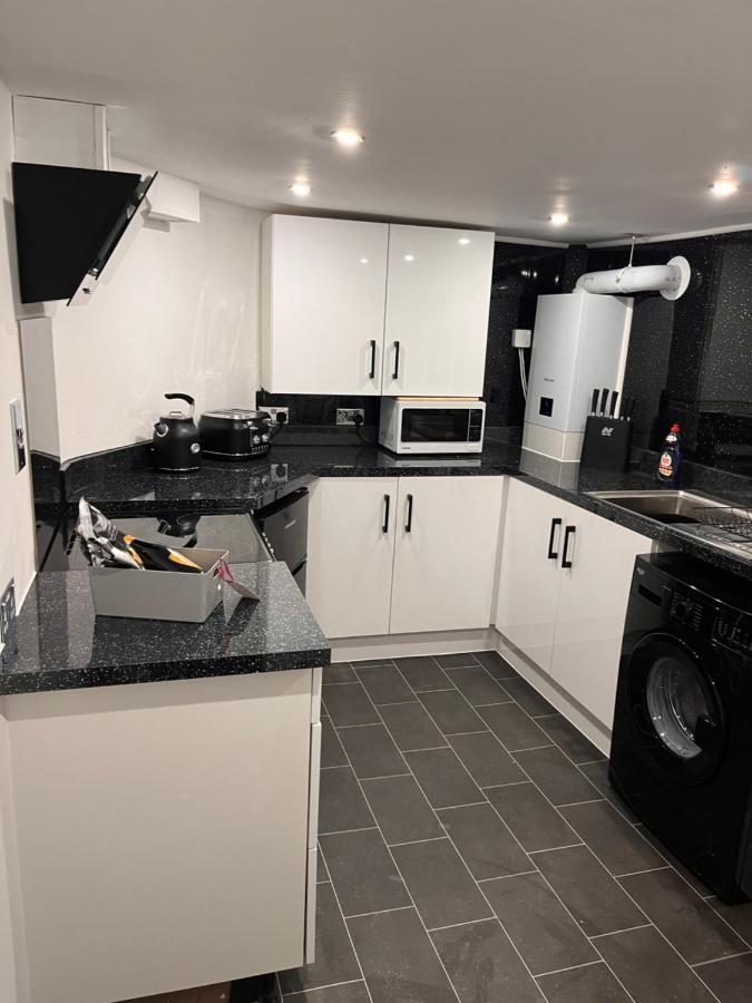 Sandy Toes : Relaxing Contemporary Victorian 10 Mins To Beach Apartment Torquay