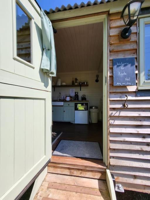 Apple Hut Apartment Torquay