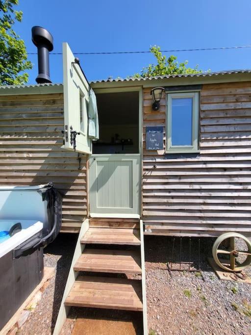 Apple Hut Apartment *