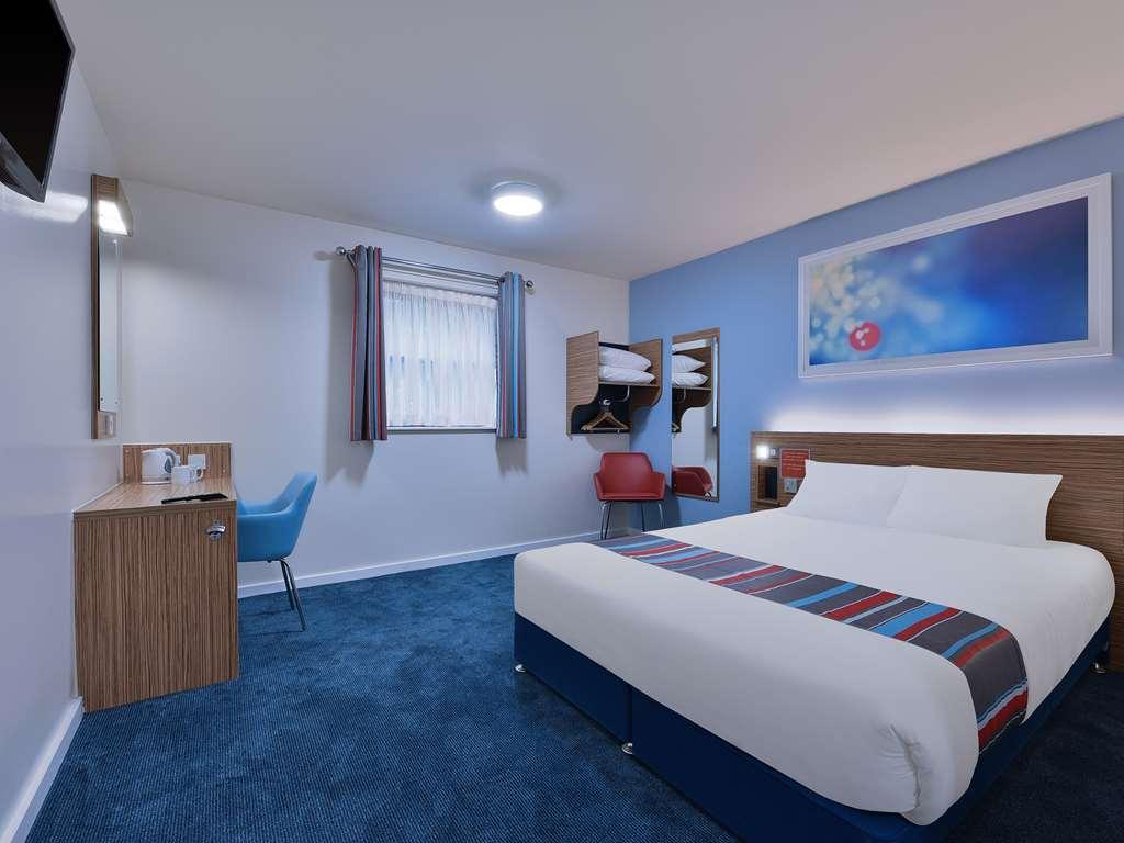 Travelodge 3*