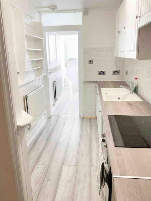 Lovely Two Bedroom Apartment, With Private Garden!