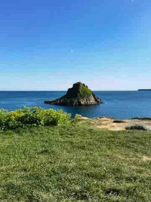 Lovely Two Bedroom Apartment, With Private Garden! Torquay
