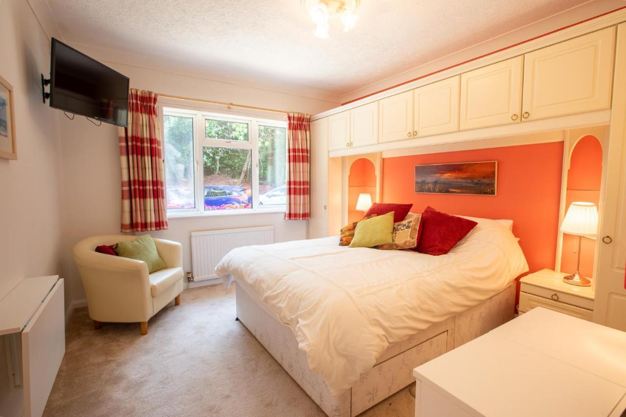 Cosy Annex, Close To With Parking Apartment *