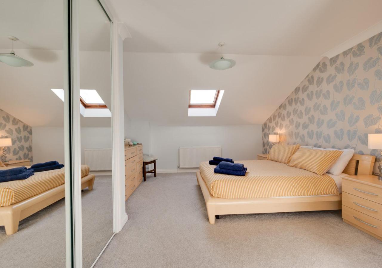 4 Hesketh Mews *