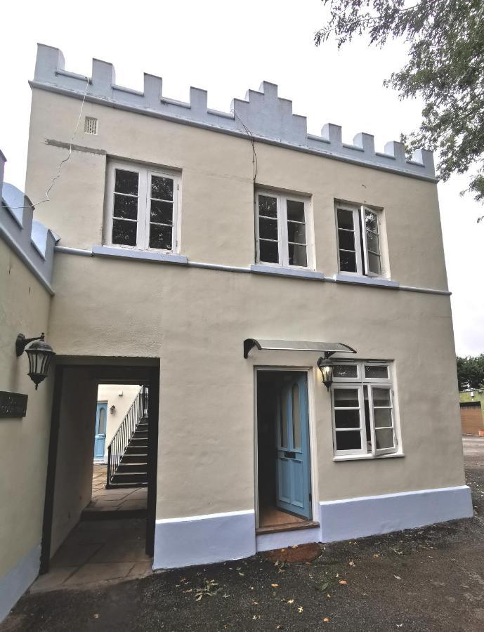 Castle Annexe From 4 Nights Apartment Torquay