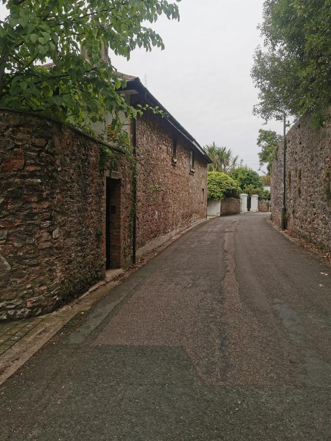 Castle Annexe From 4 Nights Apartment *