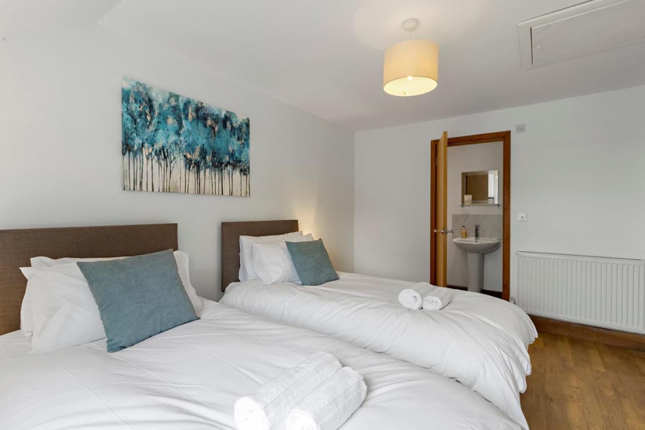 Stunning Sea View Whole In Torbay Close To Apartamento *