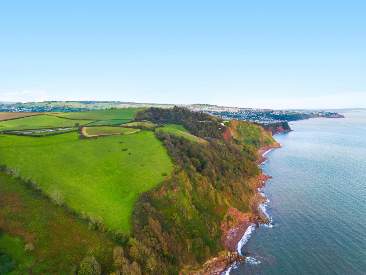 Stunning Sea View Whole In Torbay Close To *