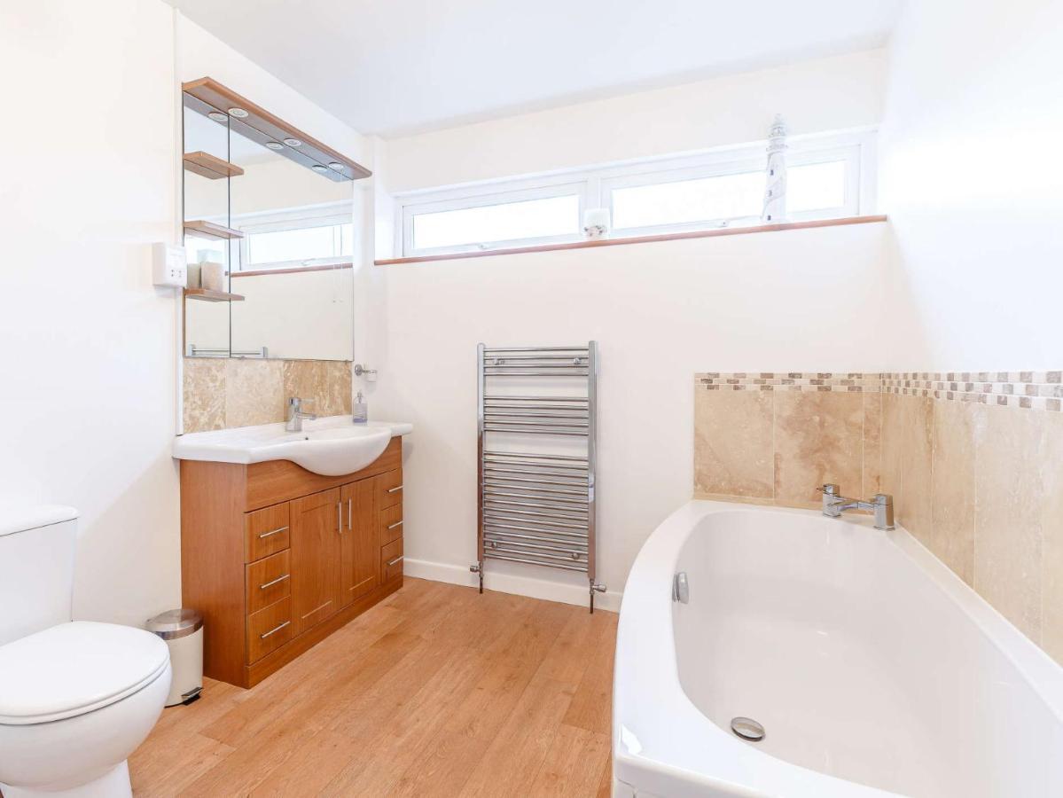 Holiday home 3 Bed In 82959 Torquay
