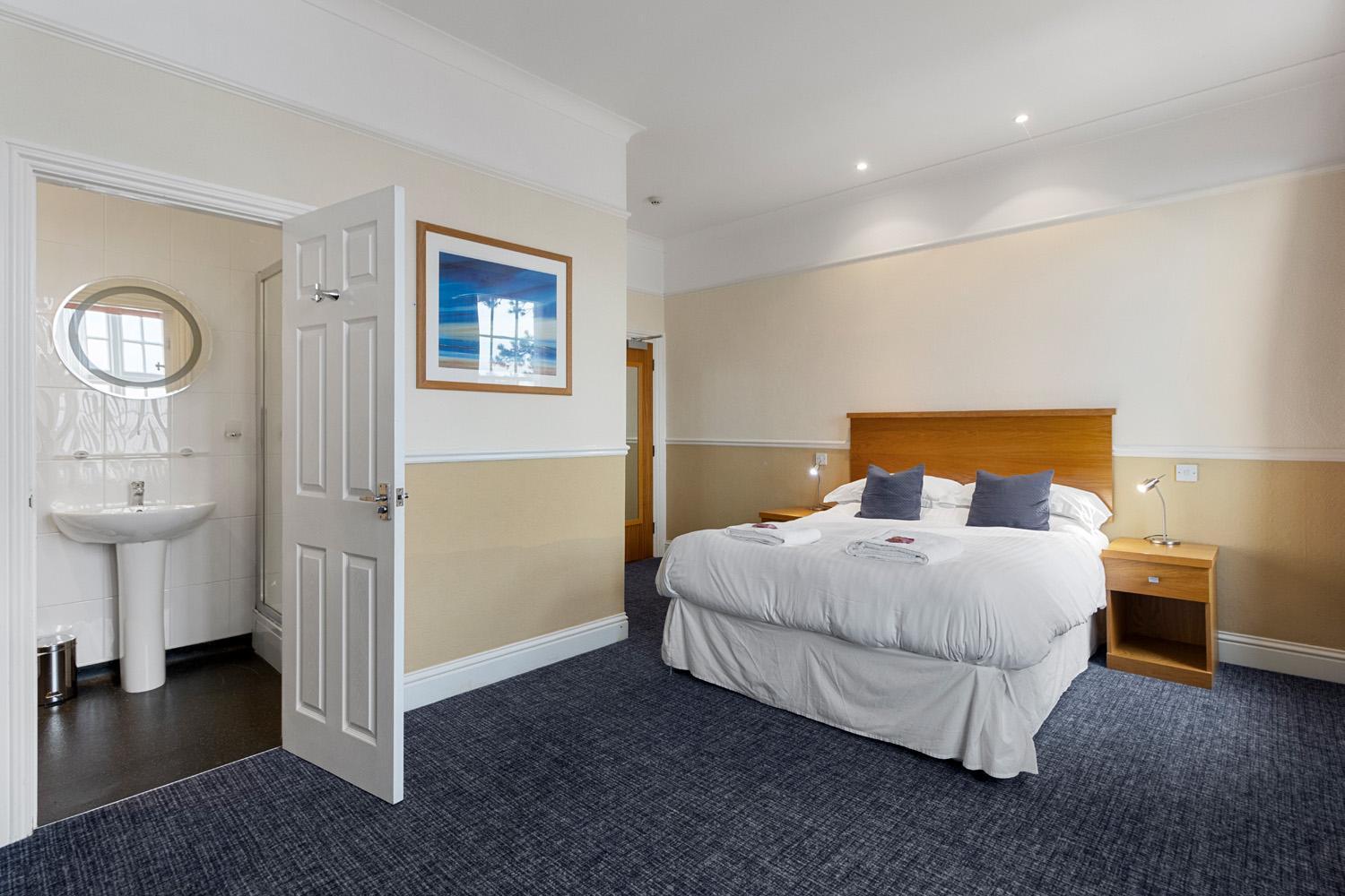Babbacombe Royal And Carvery Hotel